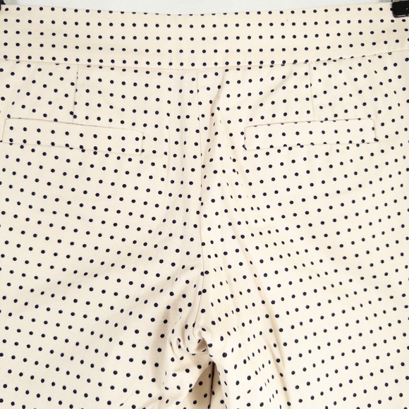 J. Crew 5" Shorts Women 00 Ecru Navy Blue Polka Dot 100% Cotton Flat Front Chino - Picture 4 of 9